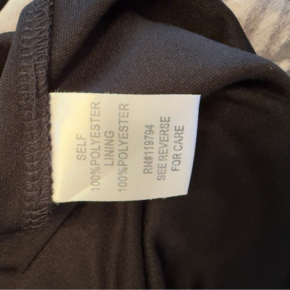 One World -Plus 1X Maxi length dress abstract print in shades of gray/black - Picture 9 of 9